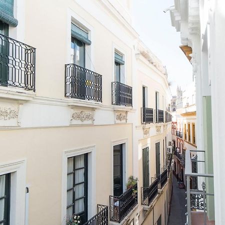 Céntriko Apartments - Quintero 40 Siviglia Esterno foto
