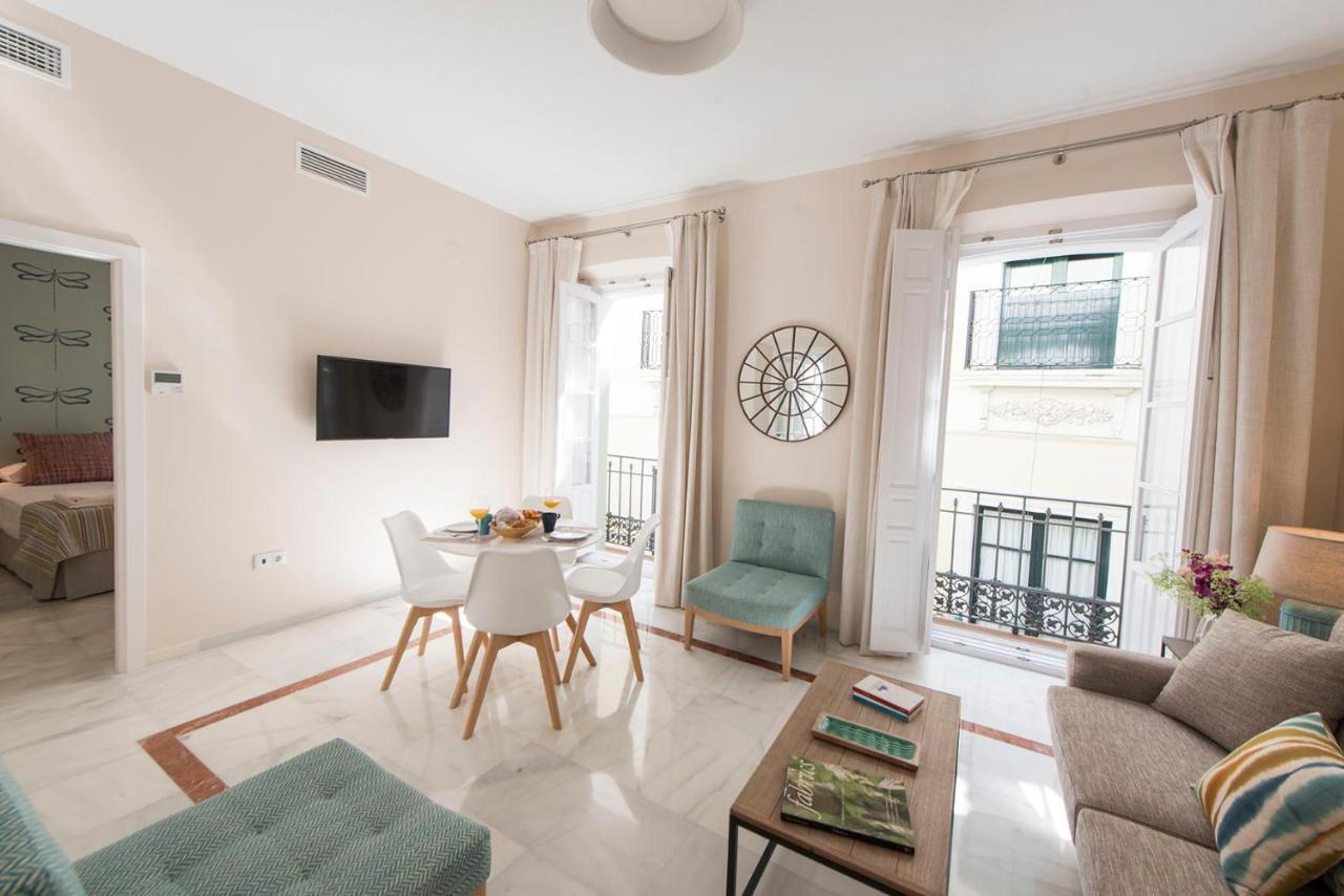 Céntriko Apartments - Quintero 40 Siviglia Esterno foto