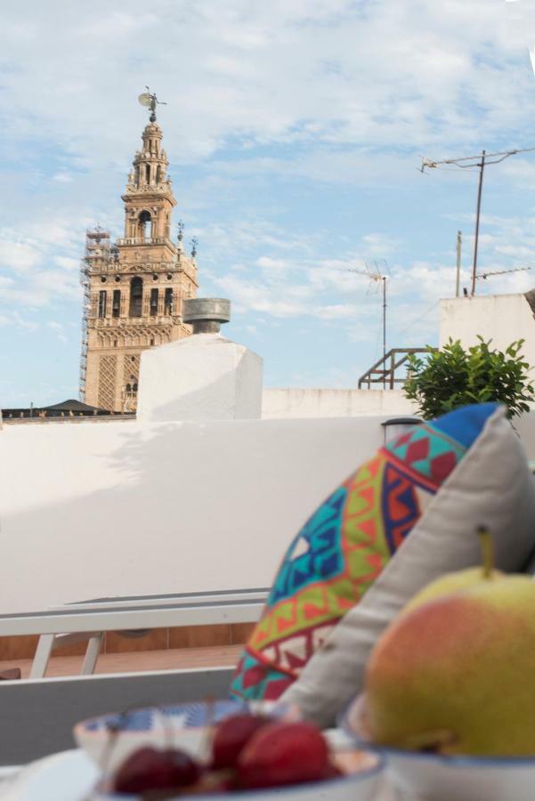 Céntriko Apartments - Quintero 40 Siviglia Esterno foto