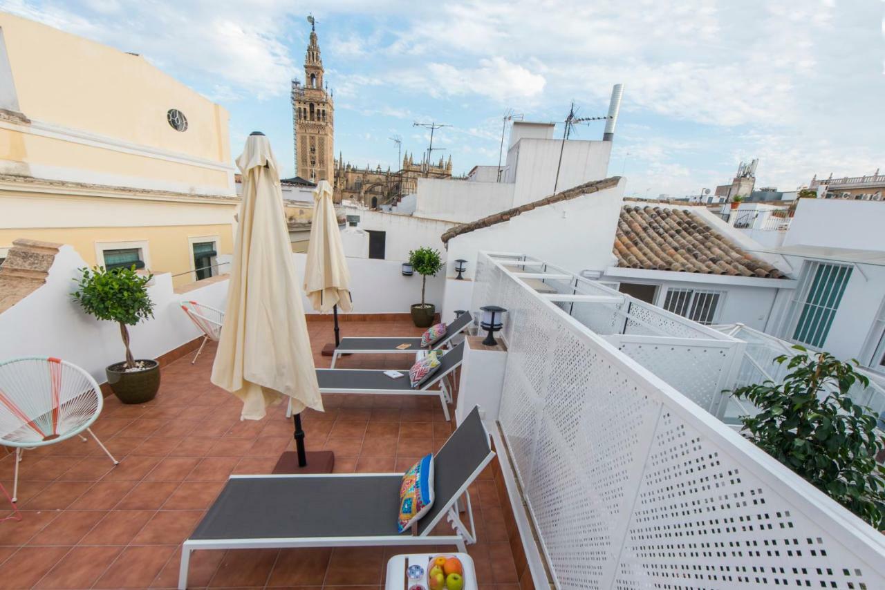 Céntriko Apartments - Quintero 40 Siviglia Esterno foto