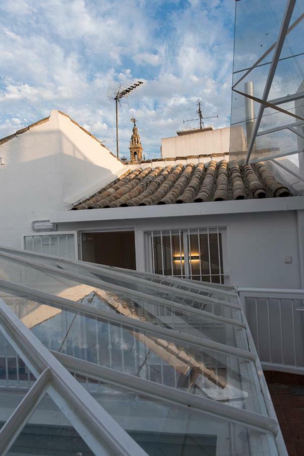 Céntriko Apartments - Quintero 40 Siviglia Esterno foto