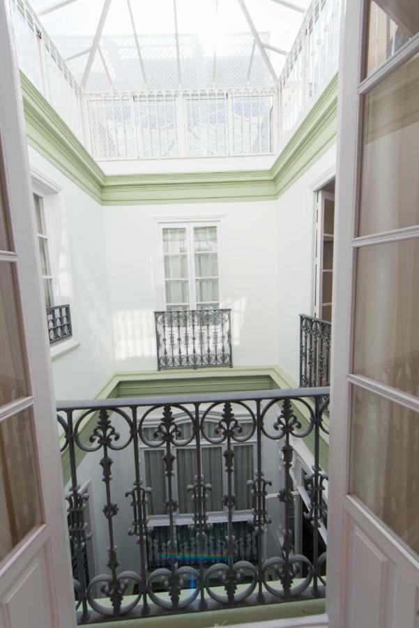 Céntriko Apartments - Quintero 40 Siviglia Esterno foto